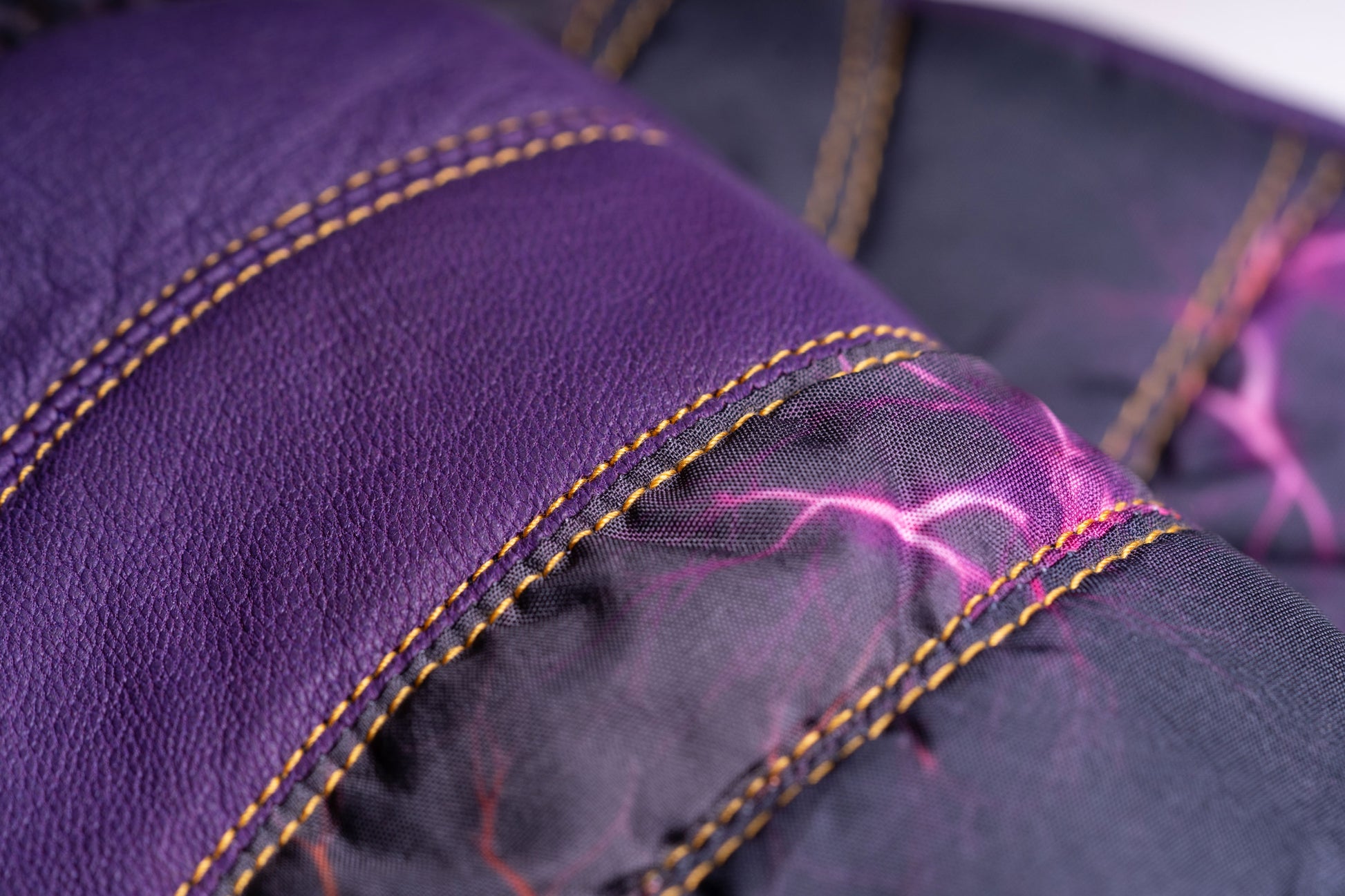 Tyler Chorlton Pro Mitten - Raiden